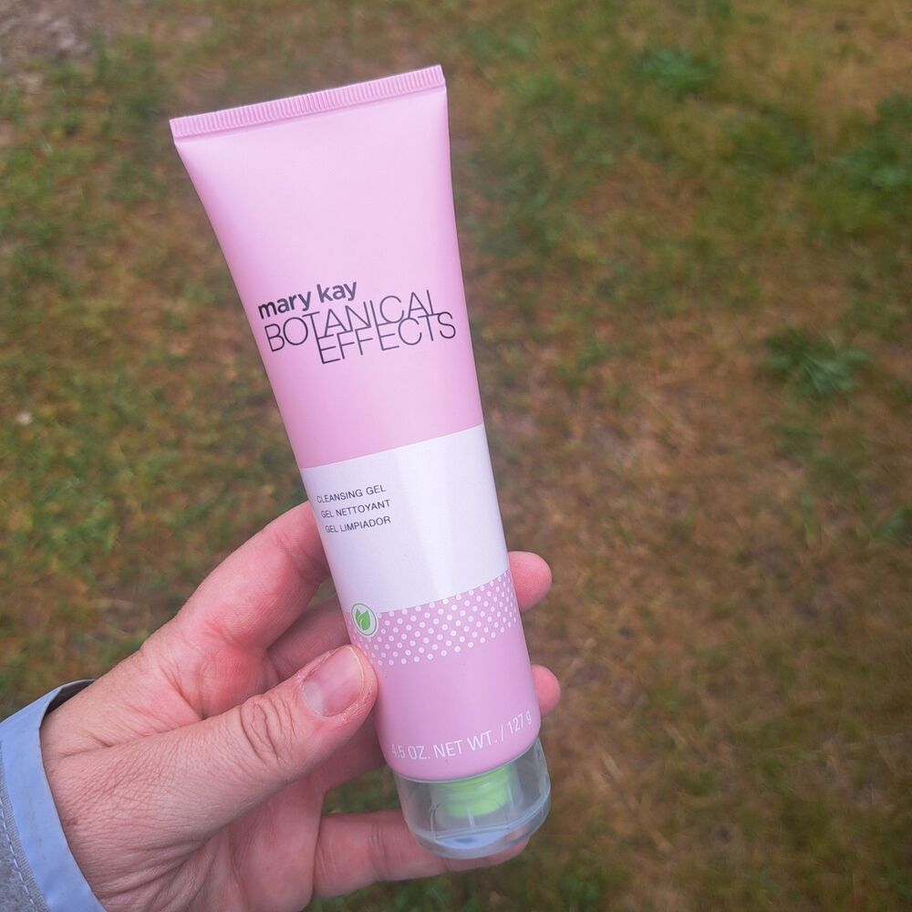 Mary Kay Botanical Effects Cleansing Gel Cleanser 4.5 oz Oil-Free OPEN READ